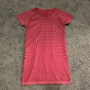 Selling a size 2 pink striped Lululemon swiftly tech